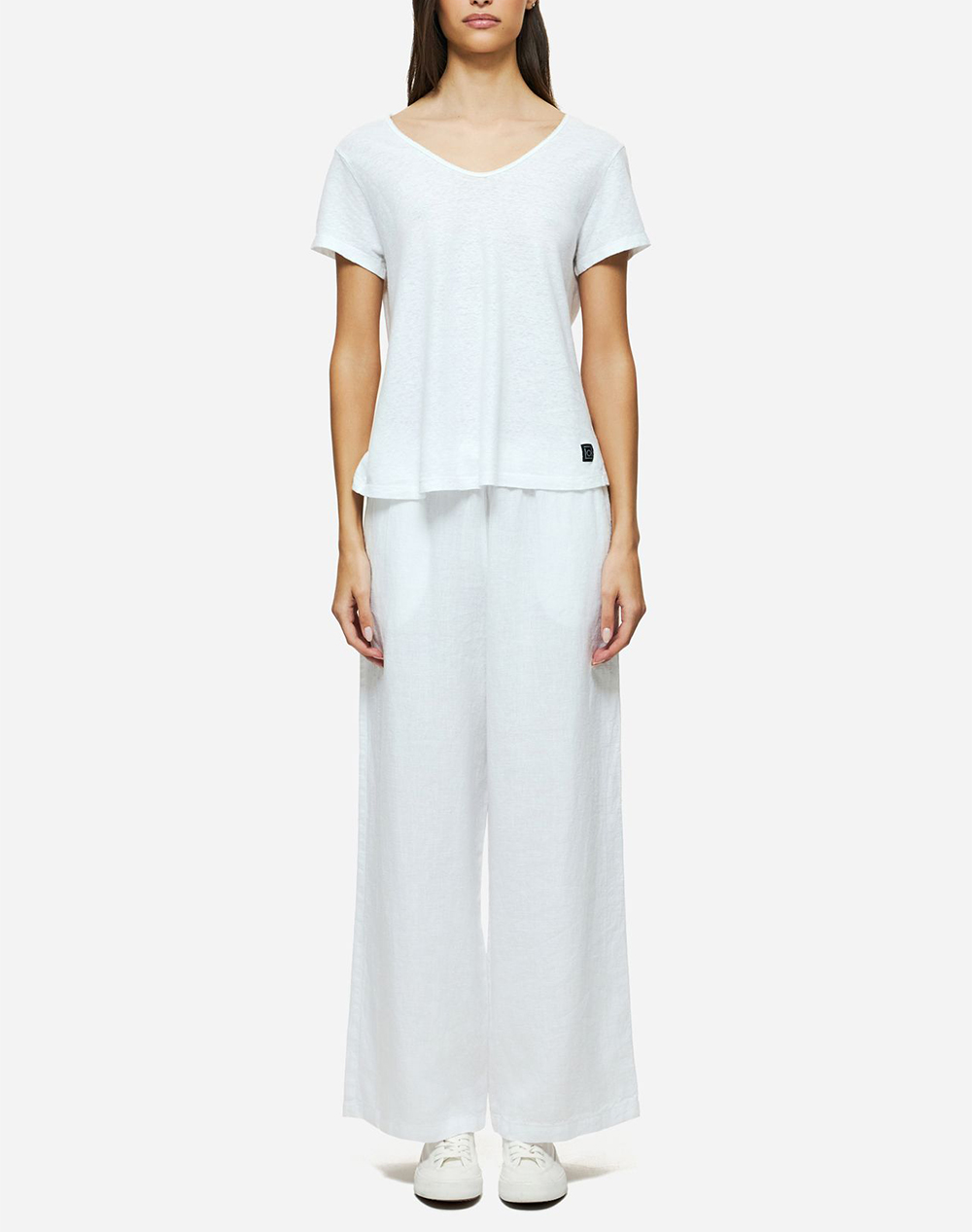 DIRTY LAUNDRY V-NECK LINEN BLEND T-SHIRT