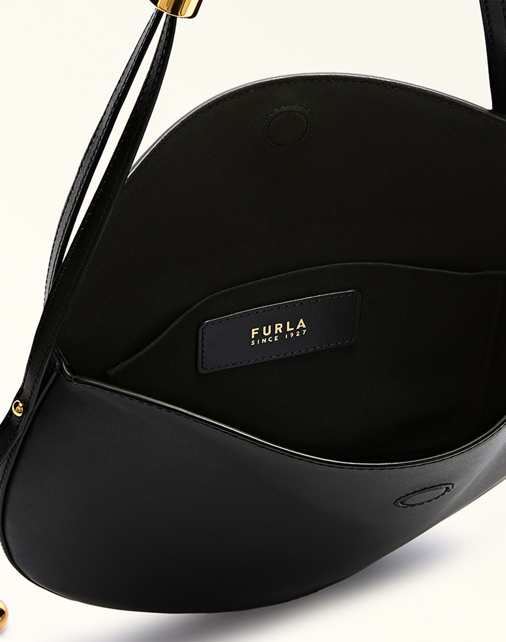 FURLA ЧАНТА