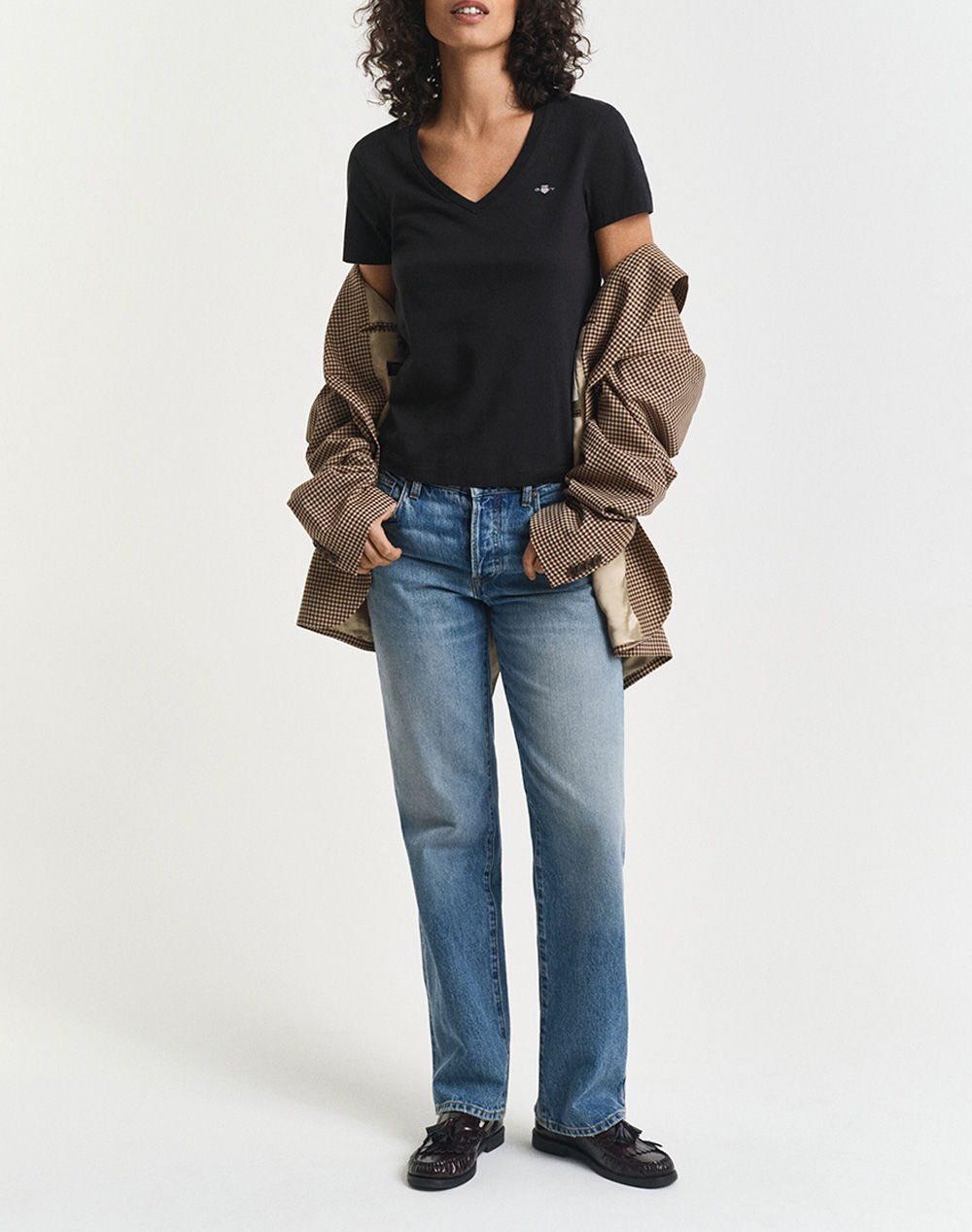 GANT БЛУЗА KMREG SHIELD SS V-NECK T-SHIRT.