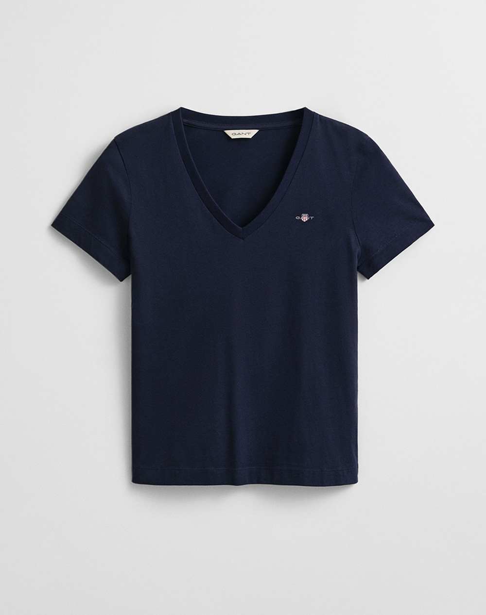 GANT БЛУЗА KMREG SHIELD SS V-NECK T-SHIRT.
