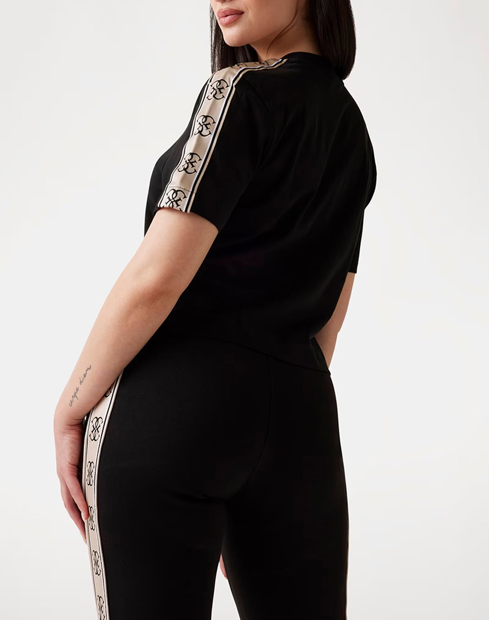 GUESS BRITNEY CROP TEE ДАМСКА БЛУЗА