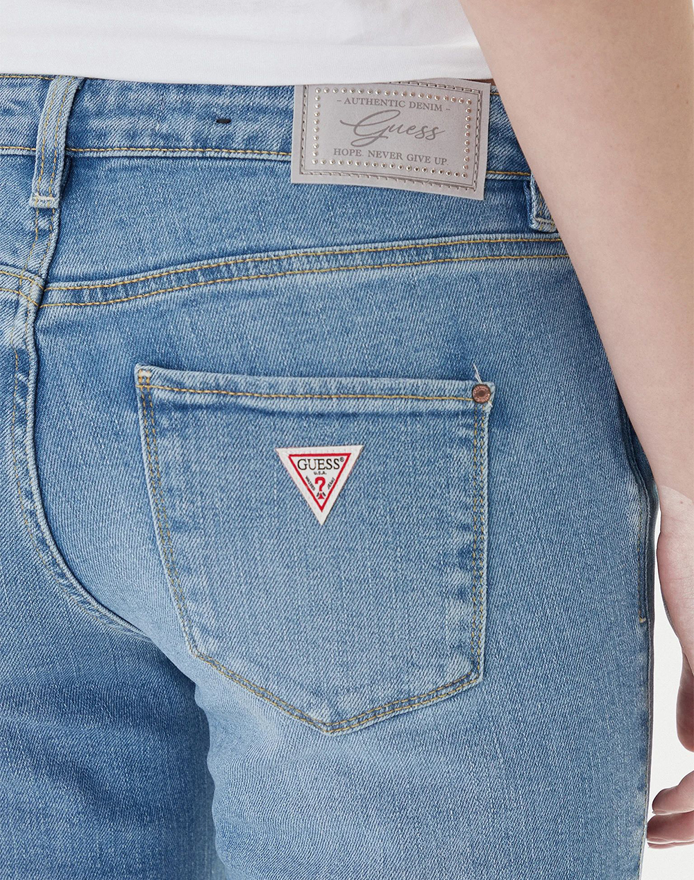 GUESS SEXY STRAIGHT ДАМСКИ ПАНТАЛОНИ