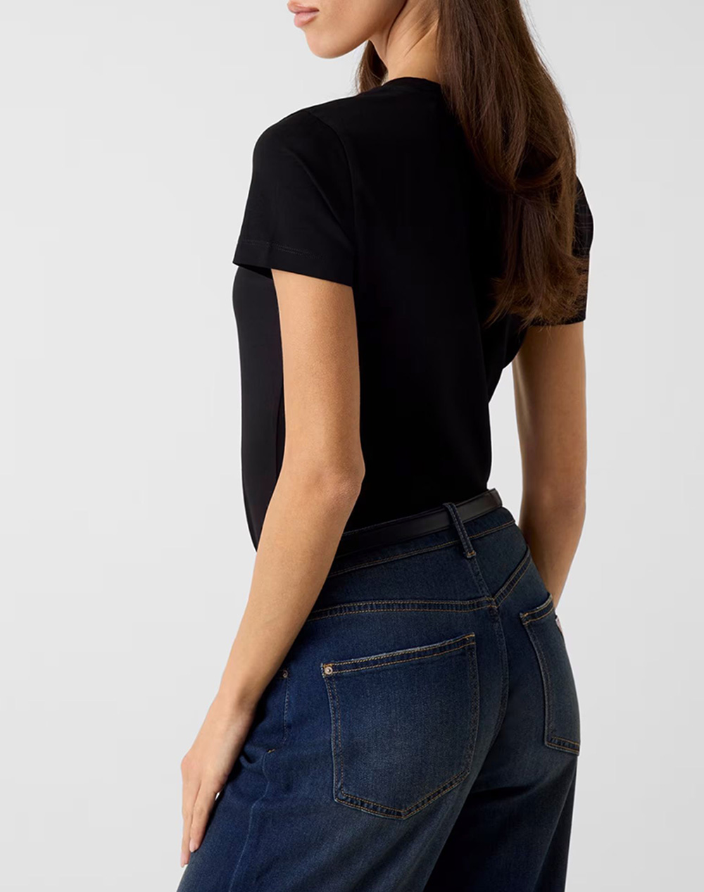 GUESS SS CN LEO TRIANGLE TEE ДАМСКА БЛУЗА