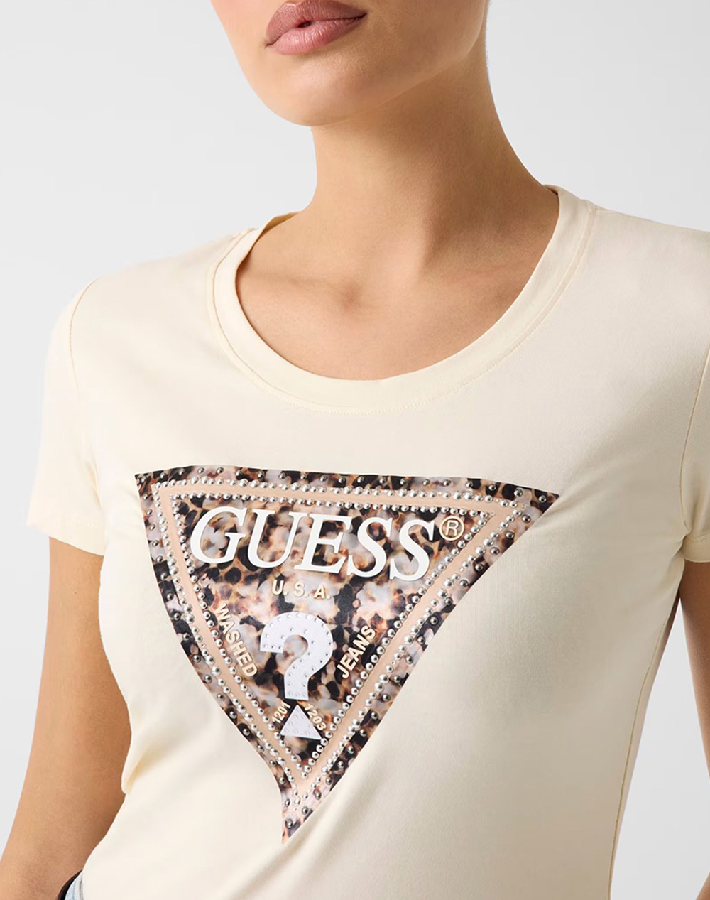 GUESS SS CN LEO TRIANGLE TEE ДАМСКА БЛУЗА