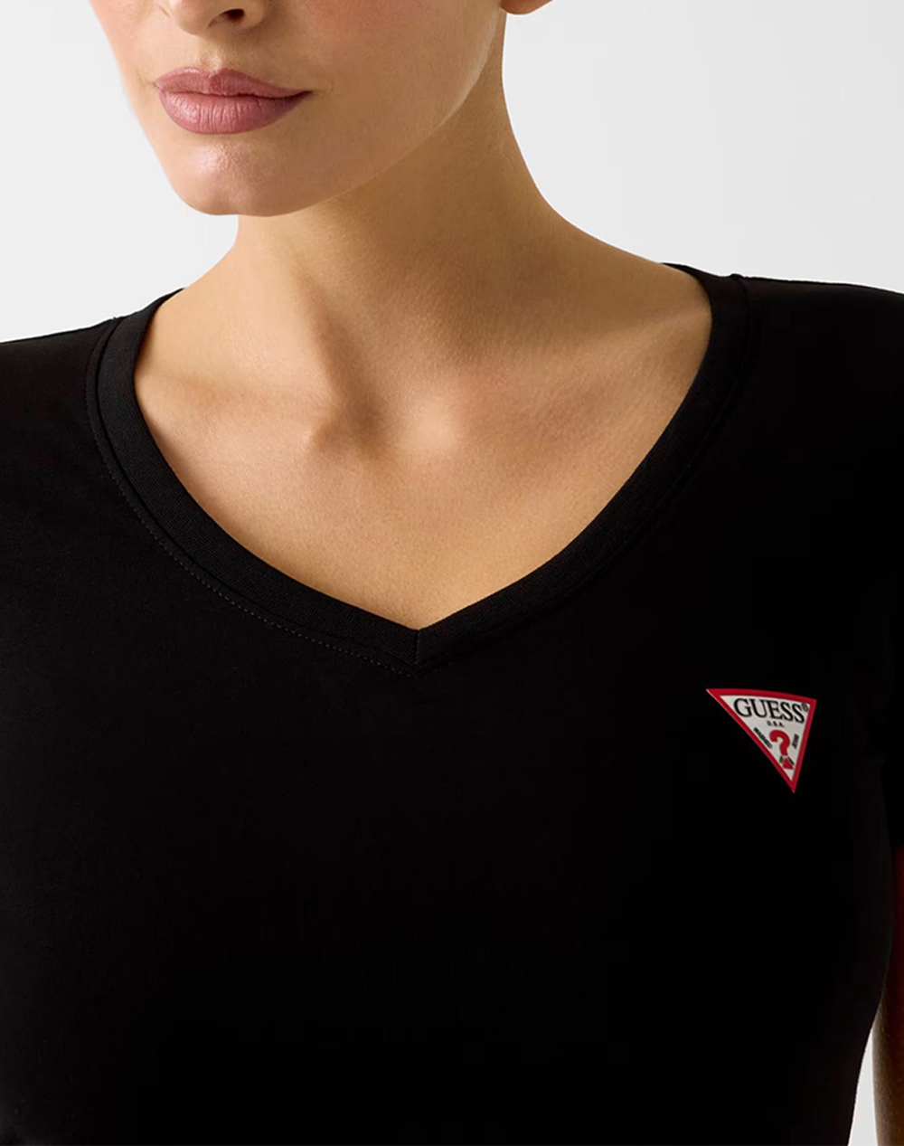 GUESS SS VN MINI TRIANGLE TEE ДАМСКА БЛУЗА