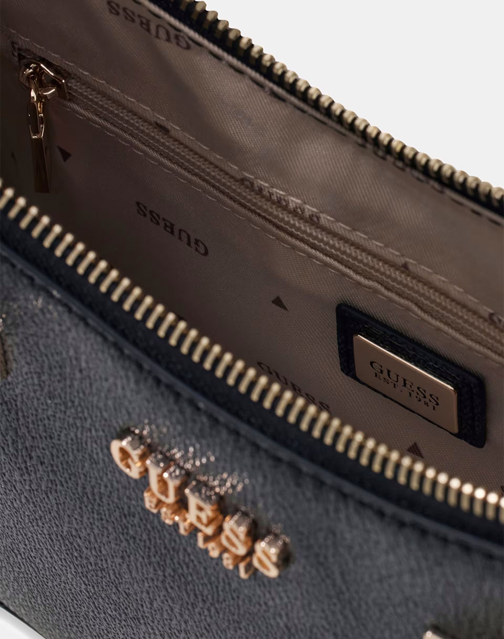 GUESS LEONA LOGO SHOULDER BAG ДАМСКА ЧАНТА