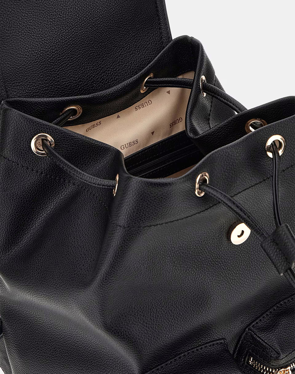 GUESS MANHATTAN II FLAP BACKPACK ДАМСКА ЧАНТА