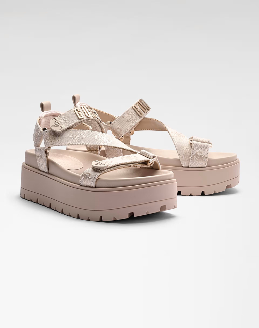 GUESS FETTA WOMENS SHOE
