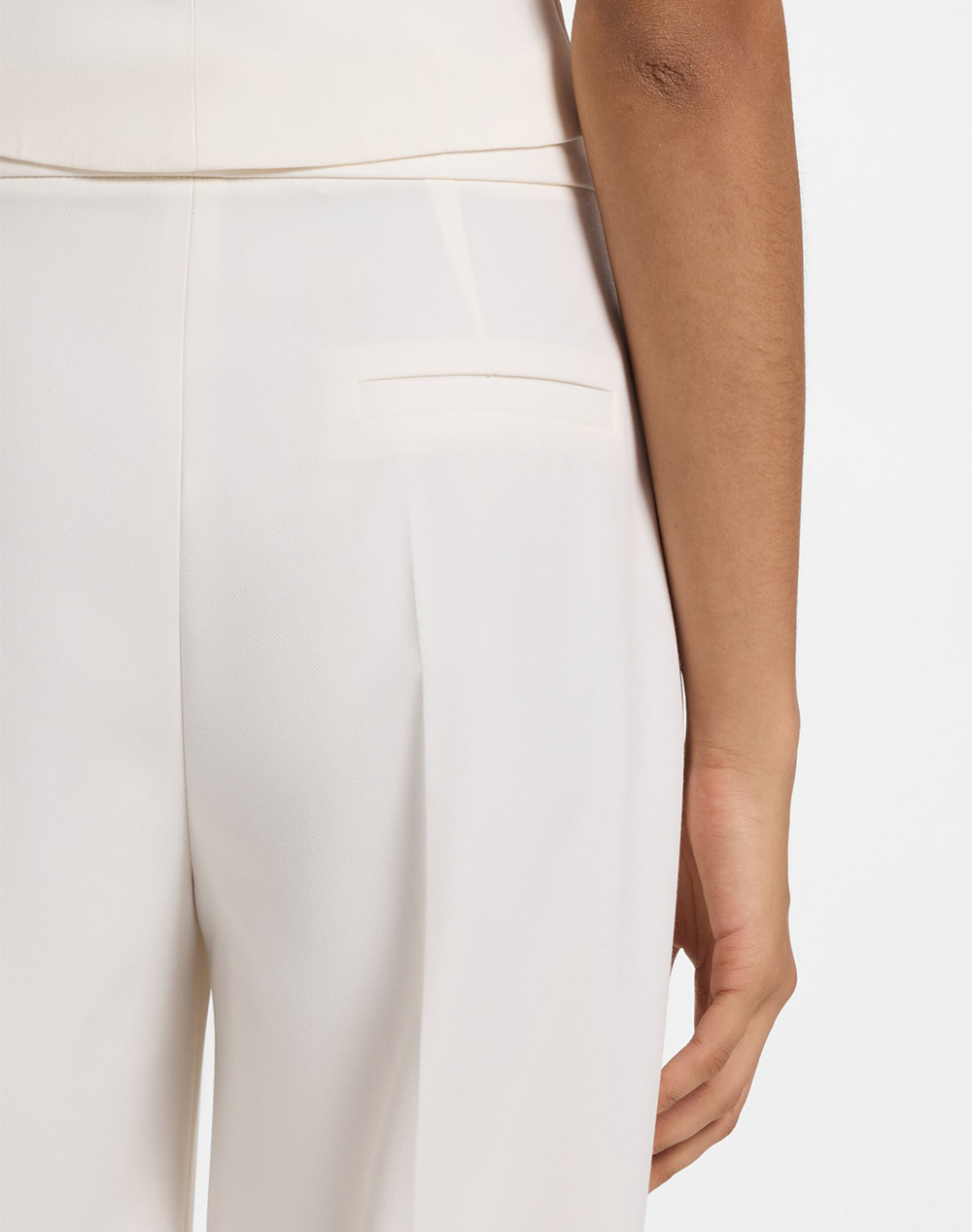 HUGO Huzili 10278070 01