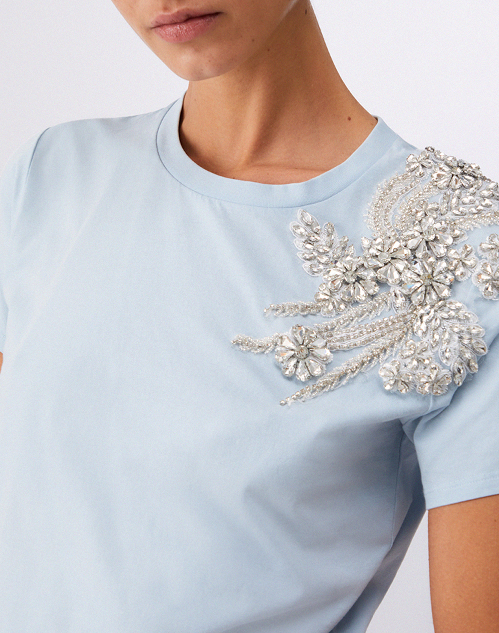 LIU JO BLACK_CA6J12_T-SHIRT C/PATCH ЖЕНСКА БЛУЗА