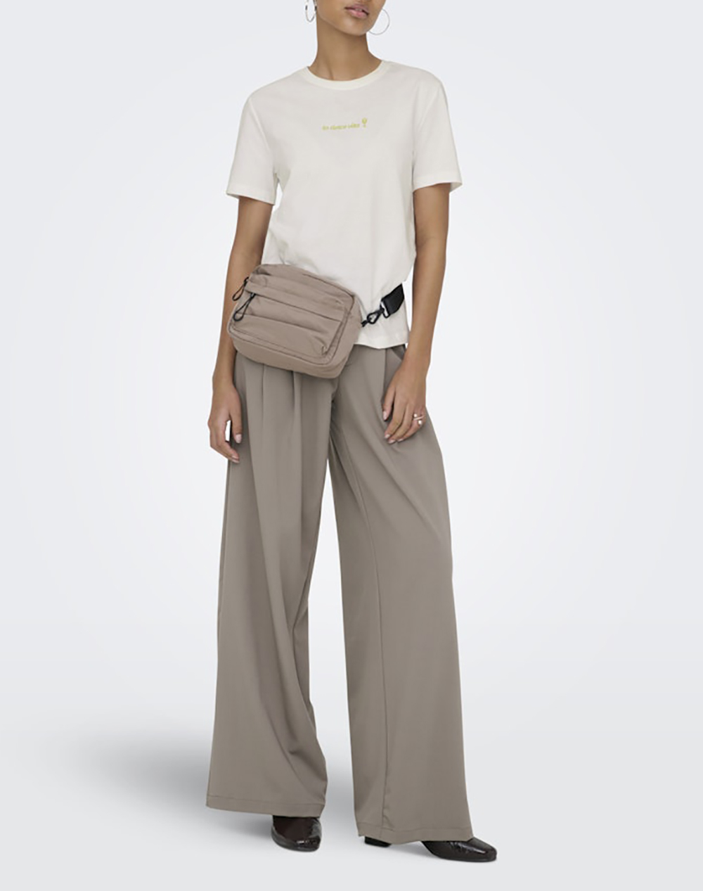 ONLY ONLMILENA S/S T-SHIRT BOX SUD JRS