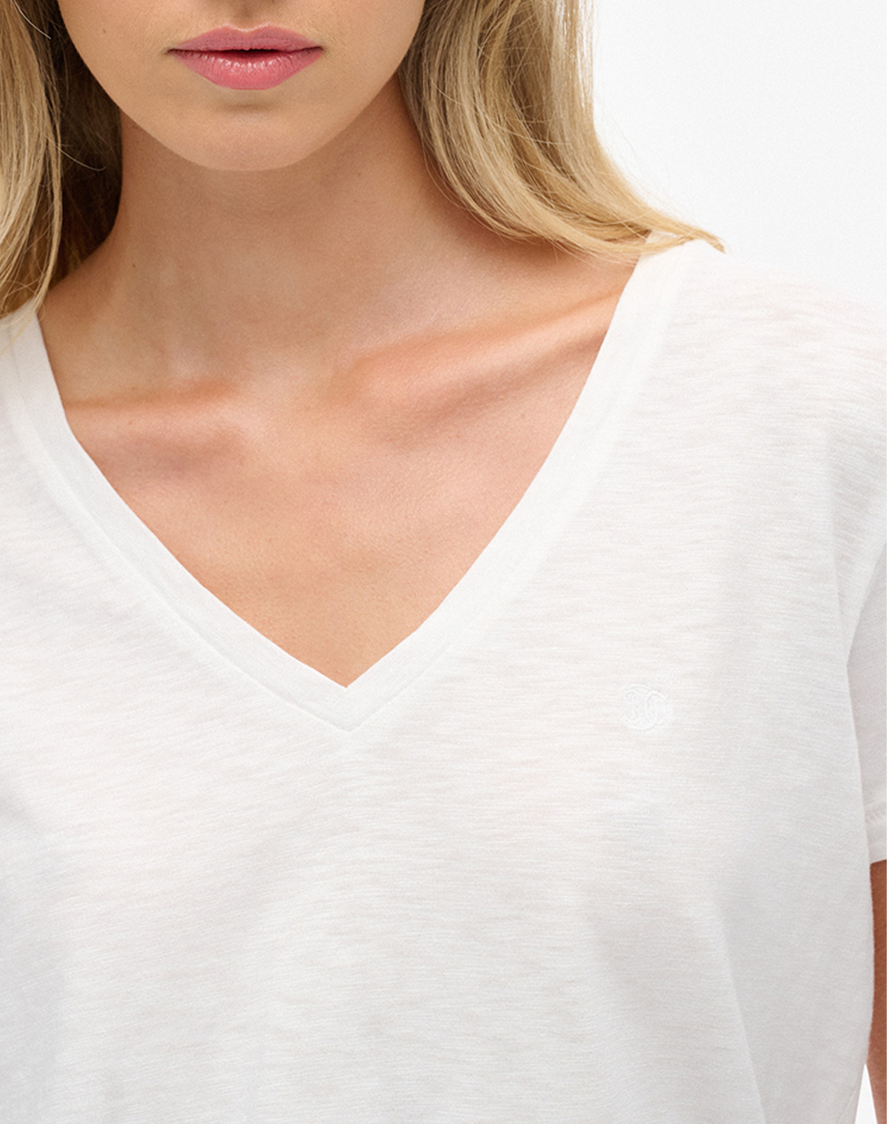 SUPERDRY D1 STUDIOS SLUB EMB VEE TEE ДАМСКА БЛУЗА