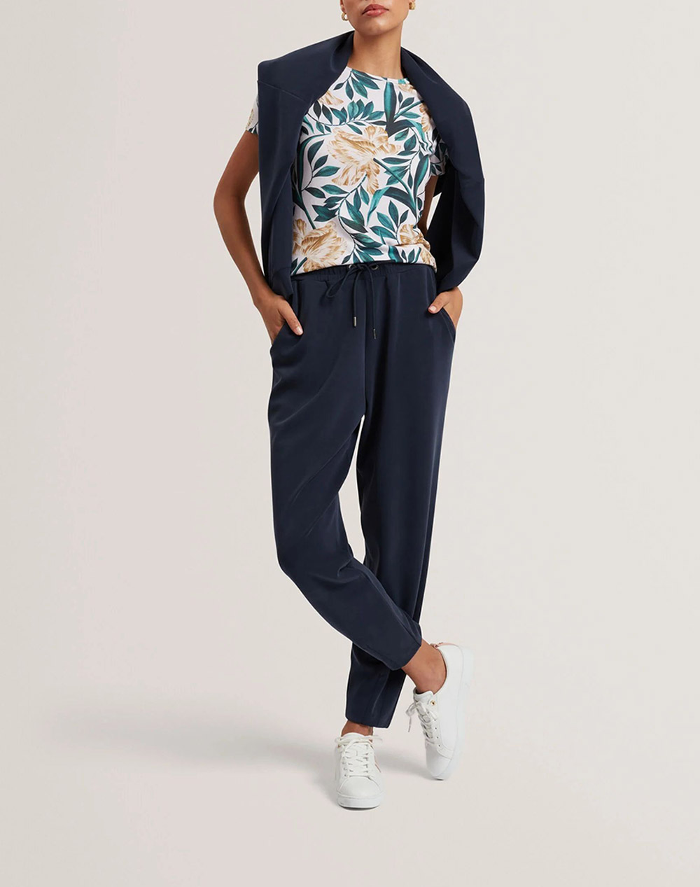 TED BAKER SELLEY Printed Fitted Tee