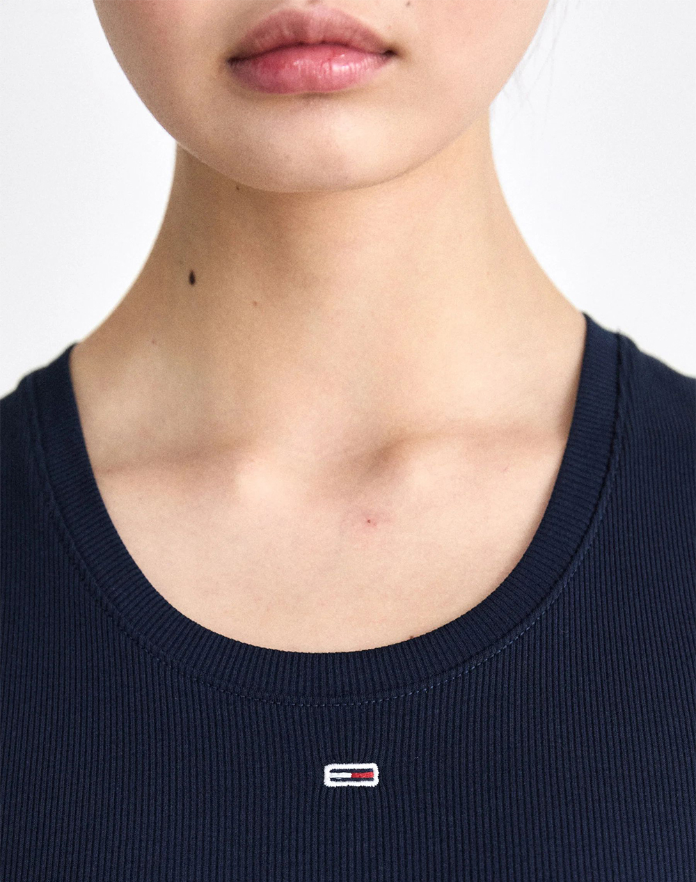 TOMMY JEANS TJW ESSENTIAL RIB TANK EXT