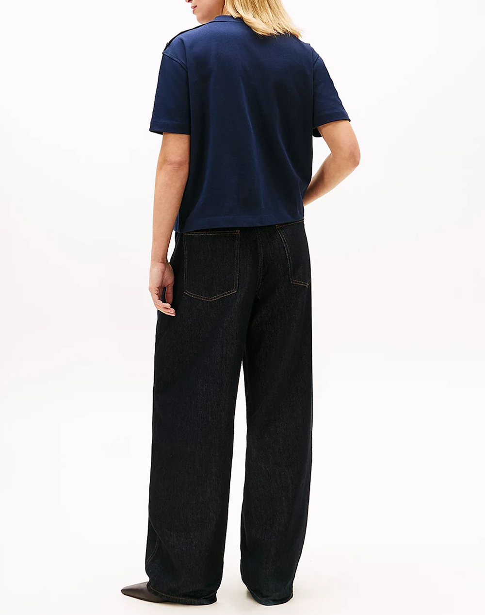 TOMMY HILFIGER GOLD BTN SCRIPT MDRN SS TEE