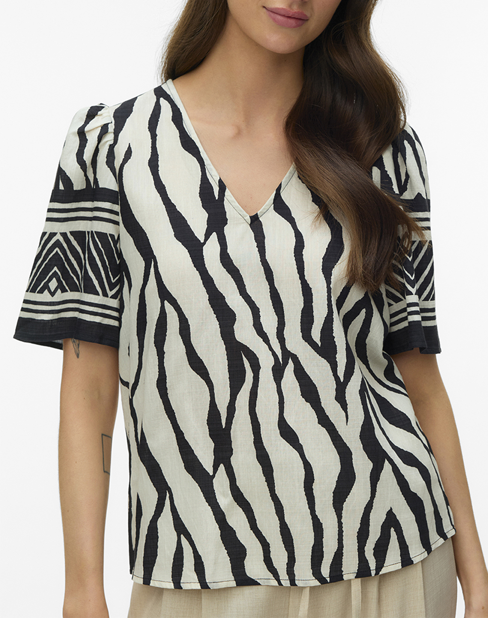 VERO MODA VMKAMILLE 2/4 V-NECK TOP WVN BTQ BE