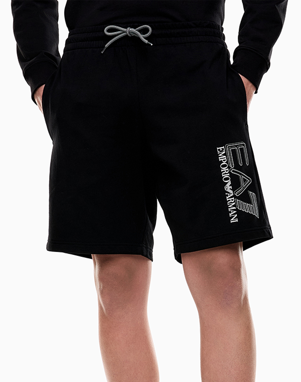 EA7 SHORTS