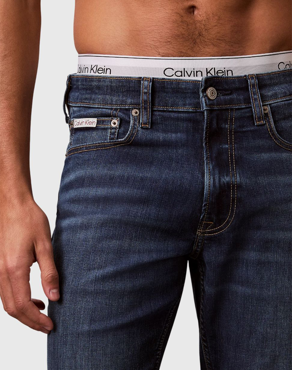 CALVIN KLEIN SLIM DARK IRVING JEAN