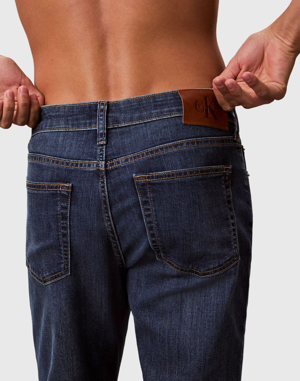 CALVIN KLEIN SLIM DARK IRVING JEAN