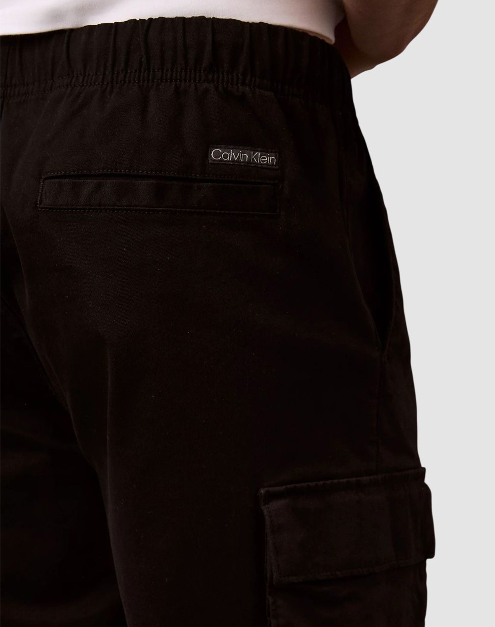 CALVIN KLEIN JEANS 9 COTTON PULL ON CARGO SHORT