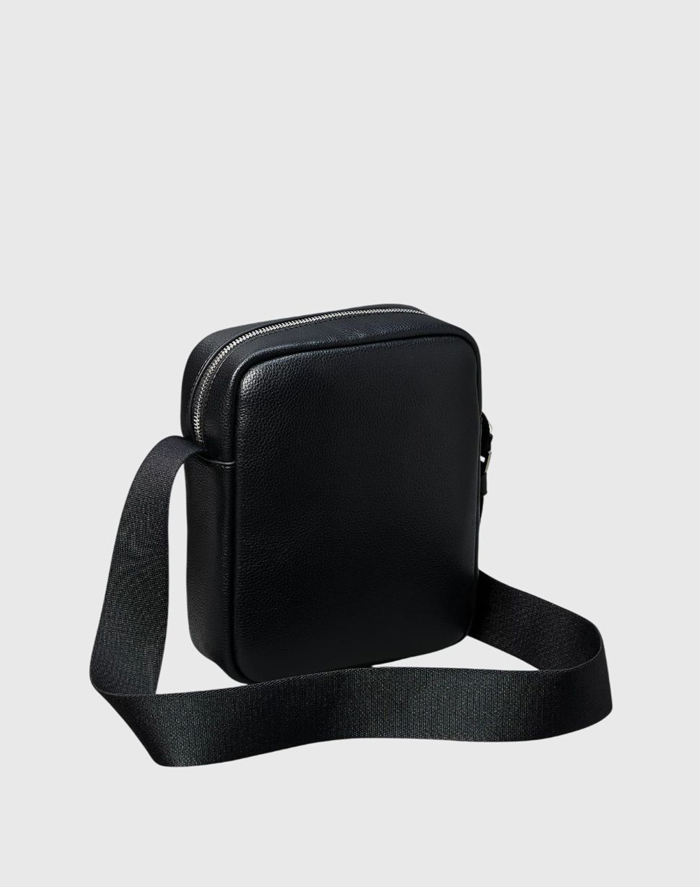 CALVIN KLEIN RAISED REPORTER