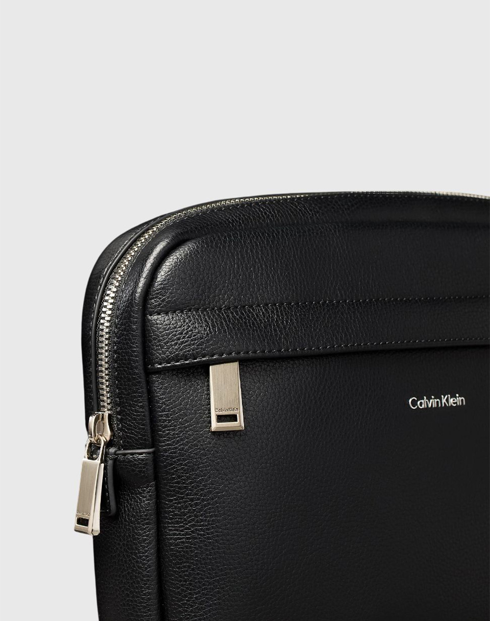 CALVIN KLEIN JEANS RAISED ROUND BACKPACK