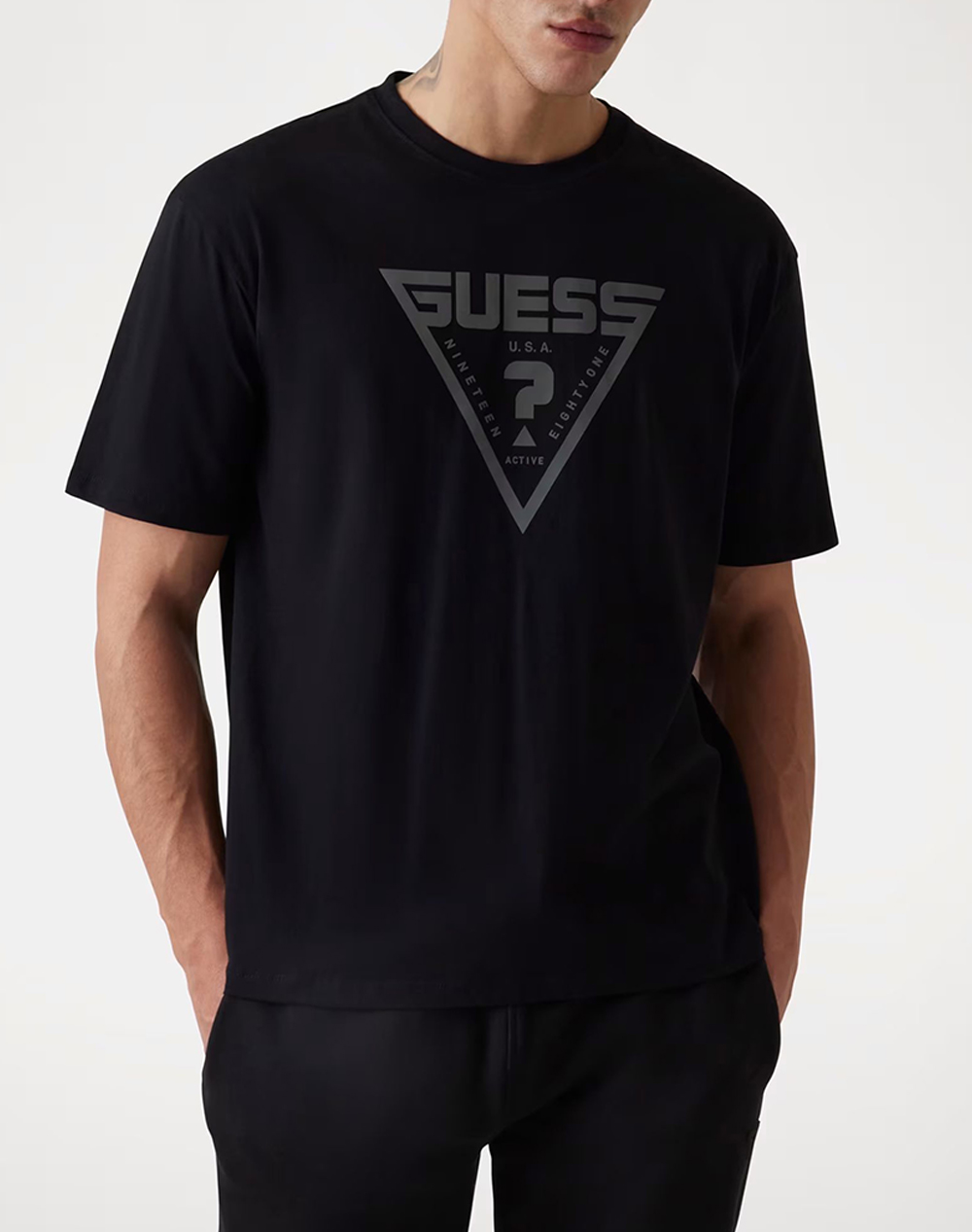 GUESS AZHA CN OVER T-SHIRT МЪЖКА ТЕНИСКА