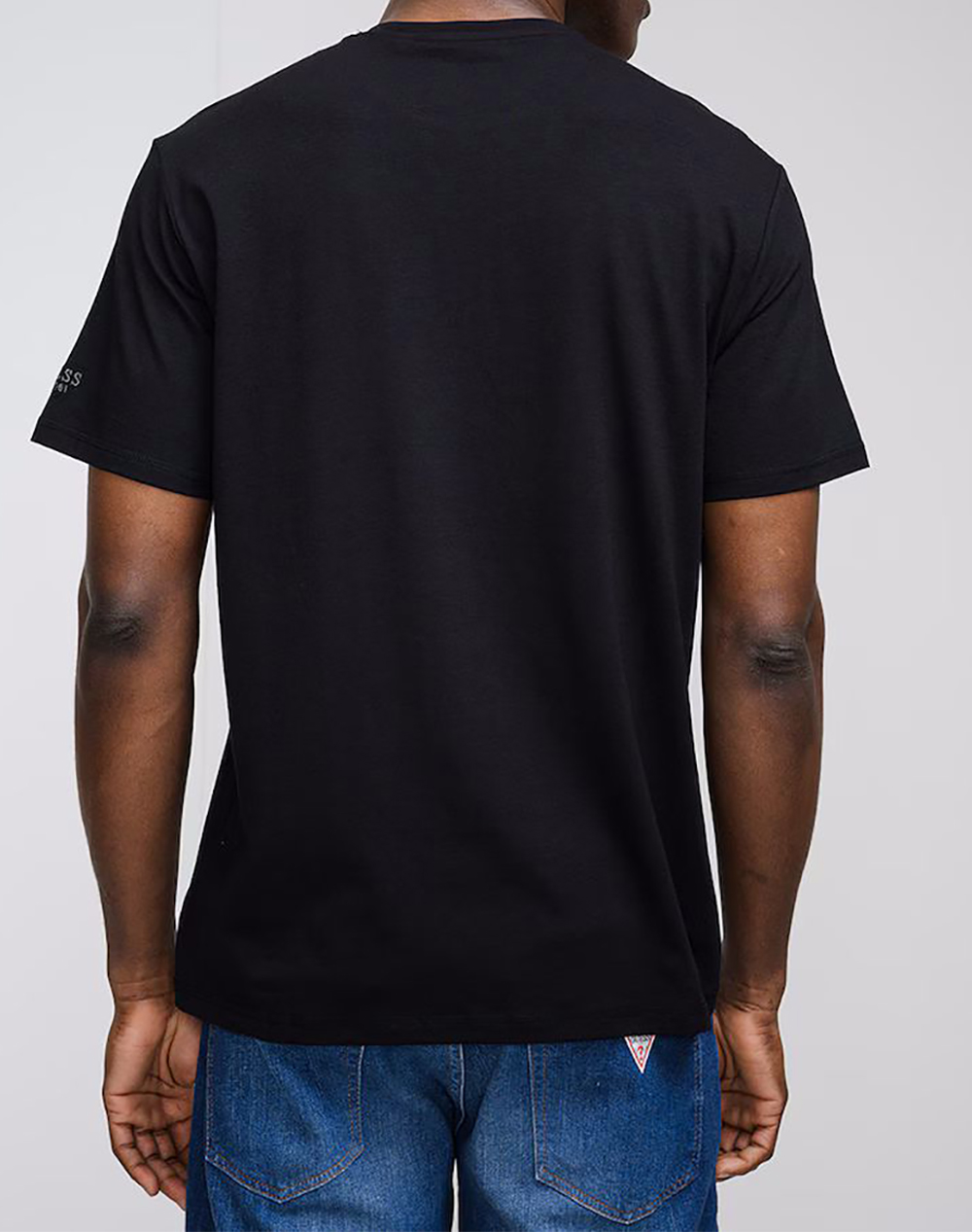 GUESS SS CN ARM LOGO SCRIPT TEE МЪЖКА ТЕНИСКА