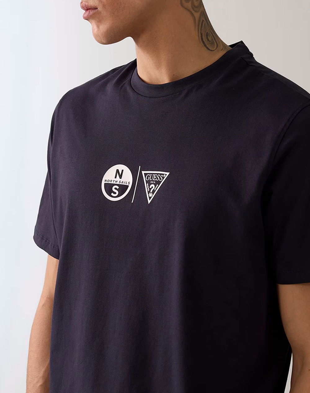 GUESS GUESSXNS - SS PRINTED CN T-SHI МЪЖКА БЛУЗА