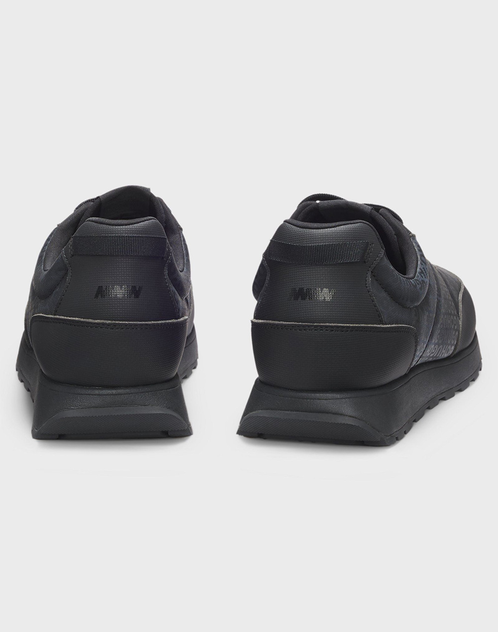 HUGO Icelin_runn_cdcvlg 10275490 01