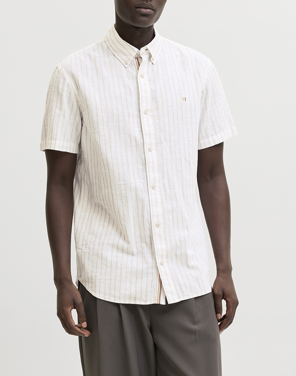 JACK&JONES JPRBLUSUMMER LIN. BL. SHIELD SS SHIRT SN