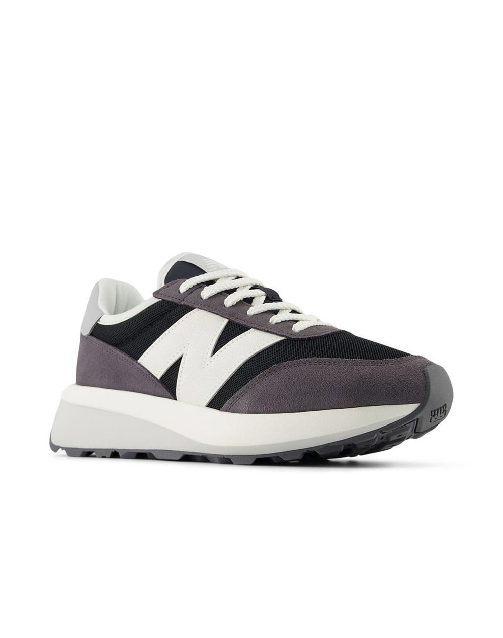 NEW BALANCE SHOES