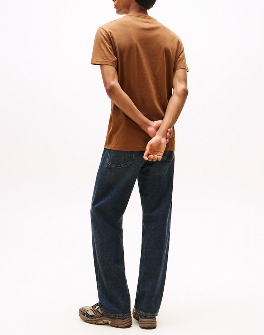 TOMMY JEANS TJM SLIM LINEAR CHEST TEE EXT