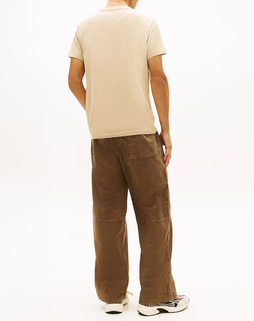 TOMMY JEANS TJM SLIM SIGN CHEST SS TEE EXT