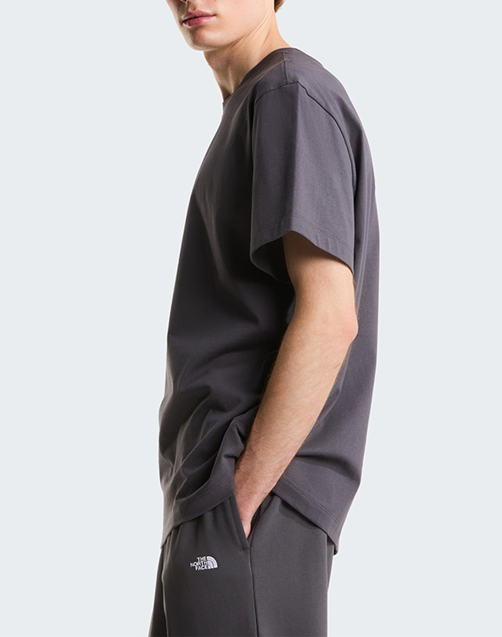 THE NORTH FACE M ESS CR LG RX SS TEE