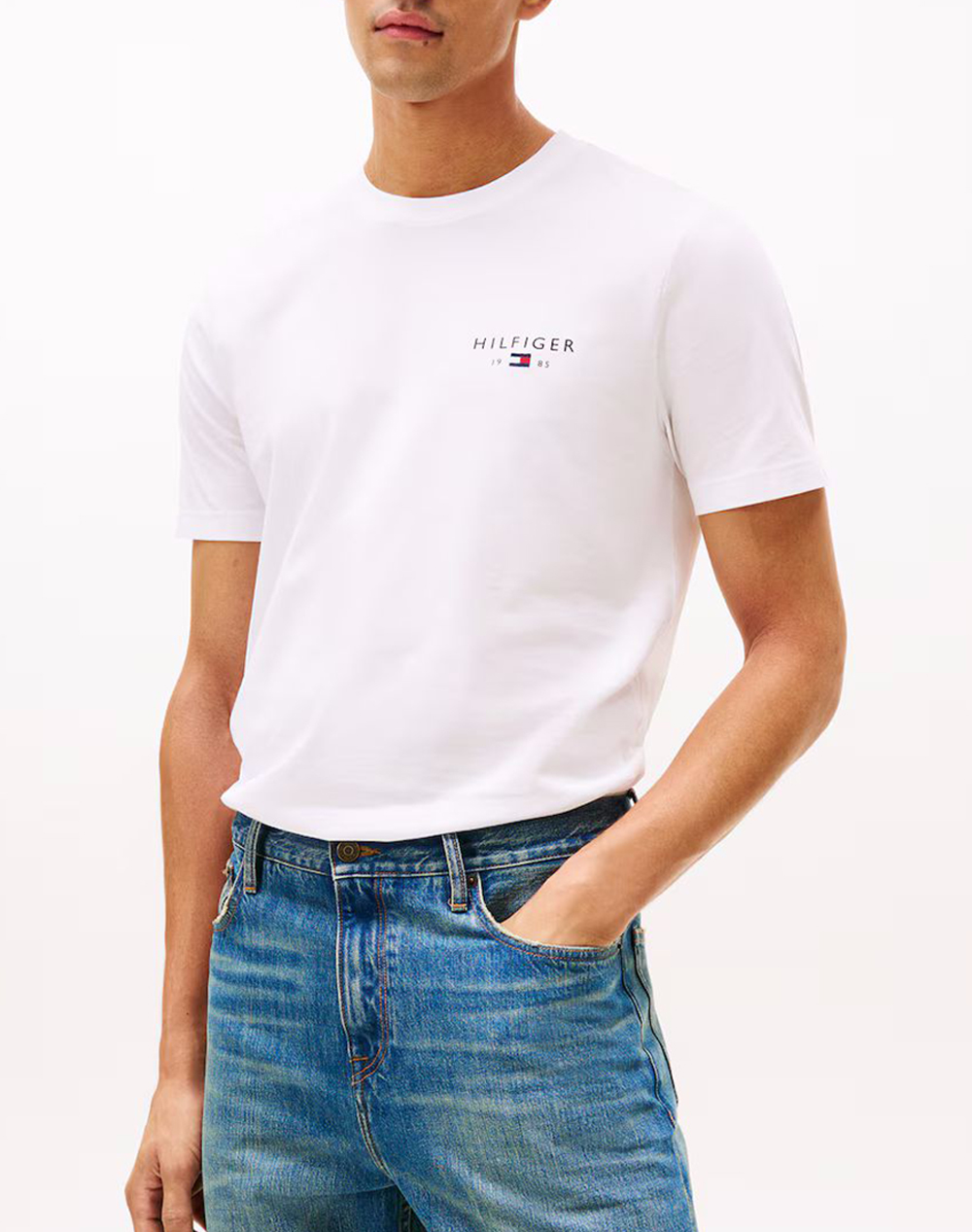 TOMMY HILFIGER BRAND LOVE SMALL HILFIGER TEE