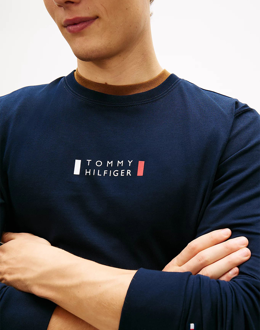TOMMY HILFIGER BRAND LOVE LS TEE
