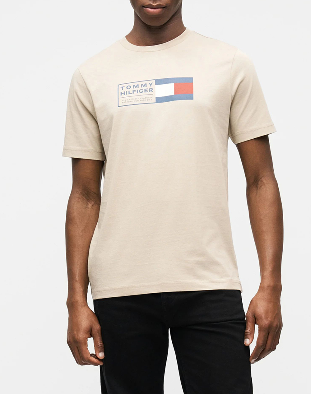 TOMMY HILFIGER BRAND LOVE TEXT BOX TEE