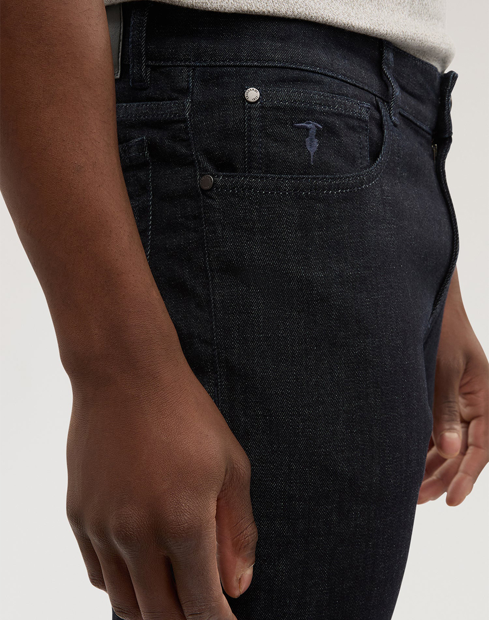 TRUSSARDI 5 POCKET 370 CLOSE - RINSE BLUE DENIM