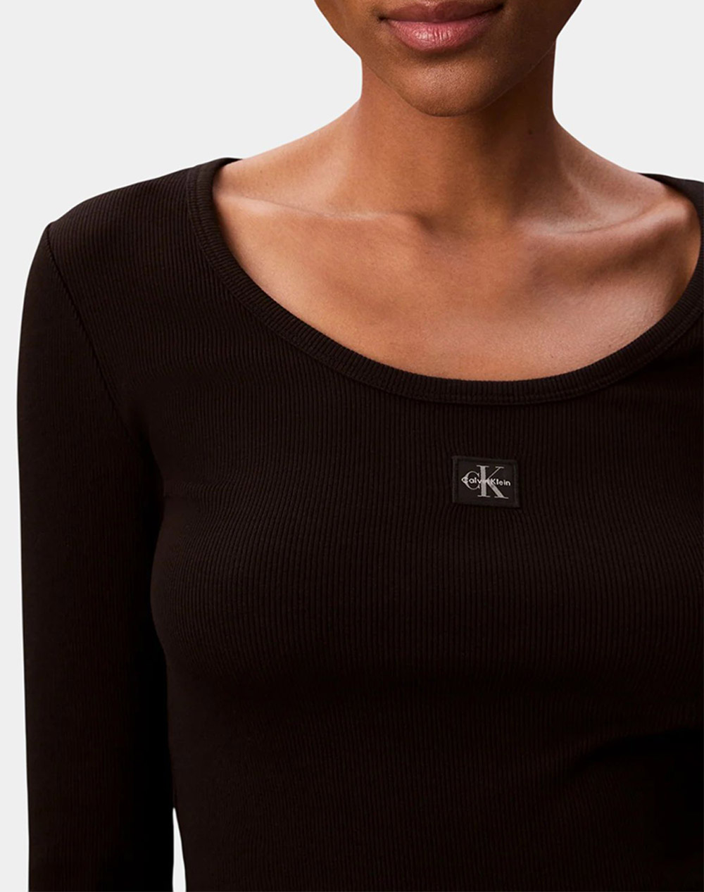CALVIN KLEIN JEANS LS WOVEN LABEL 2X2 RIB SCOOP NEC