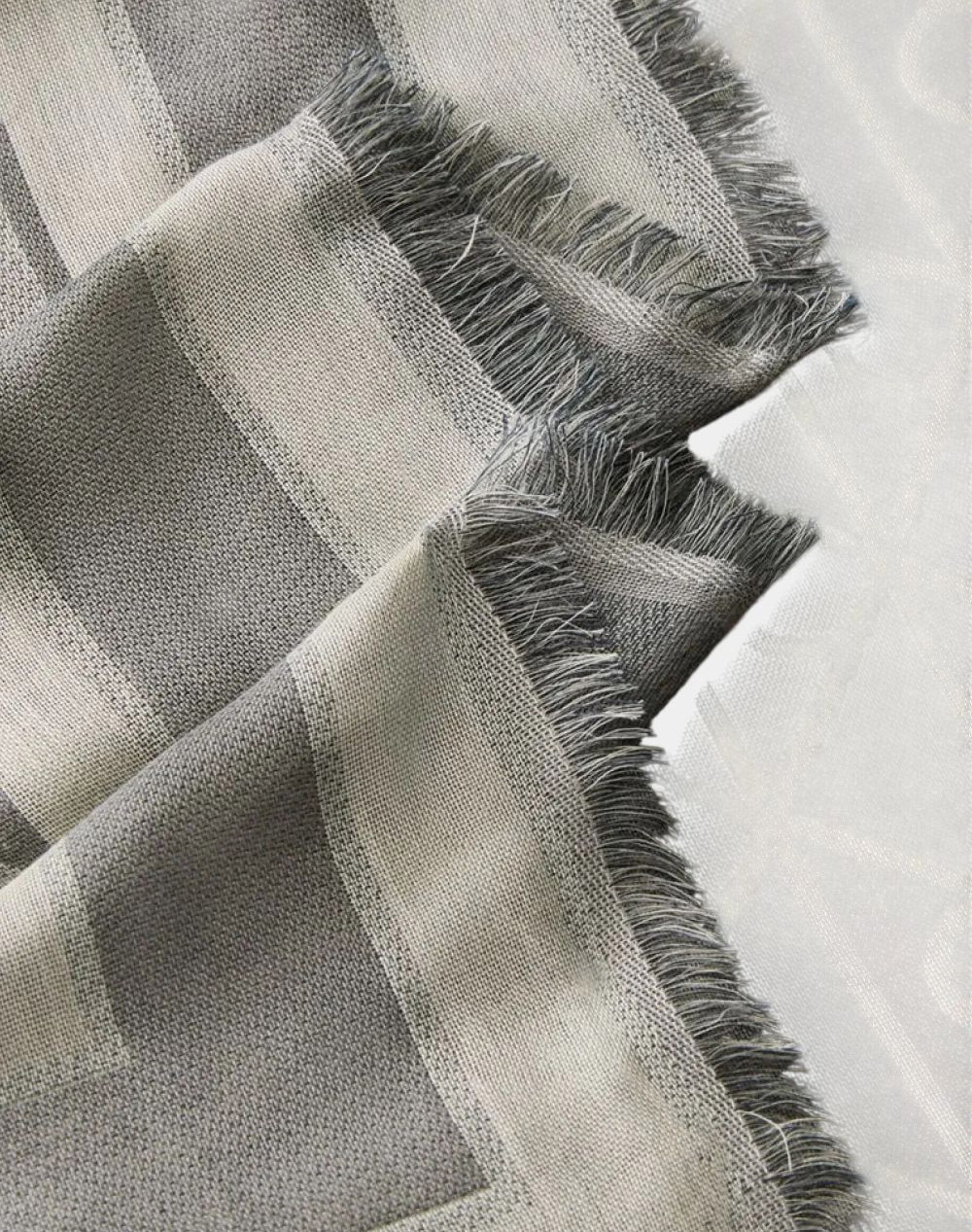 CALVIN KLEIN JEANS EMBLEM AOP JACQUARD SQUARE SCARF