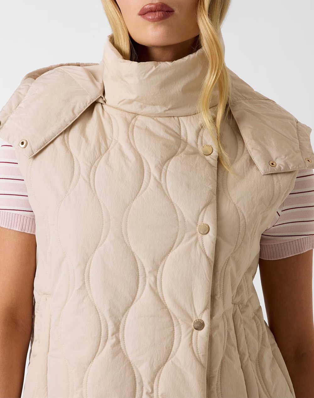 GUESS CORINNE ONION QUILTING VEST ДАМСКА ЖИЛЕТКА