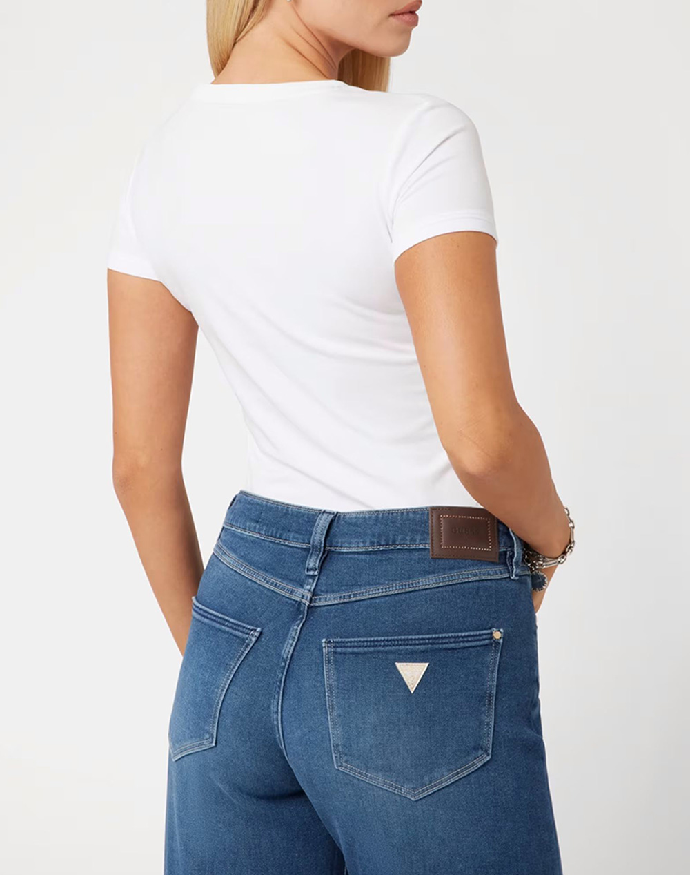 GUESS SS VN MINI TRIANGLE TEE ДАМСКА БЛУЗА