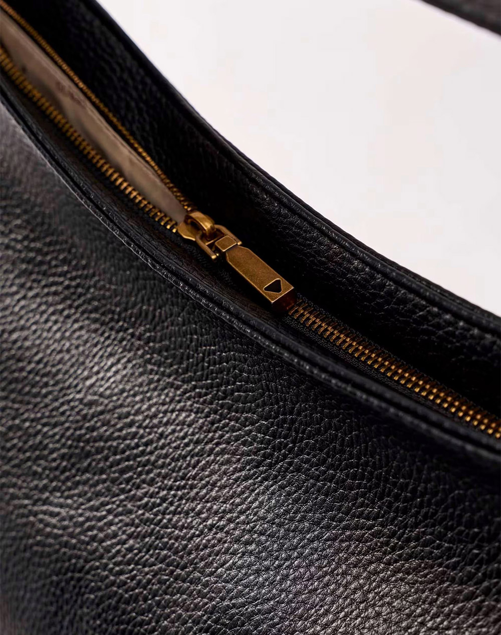 GUESS CAMDEN LARGE SHOULDER BAG Дамаска чанта