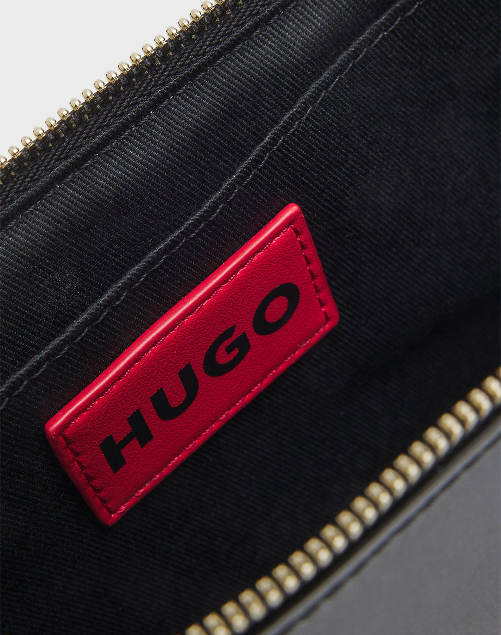 HUGO Yorih_Hobo 10281503 01
