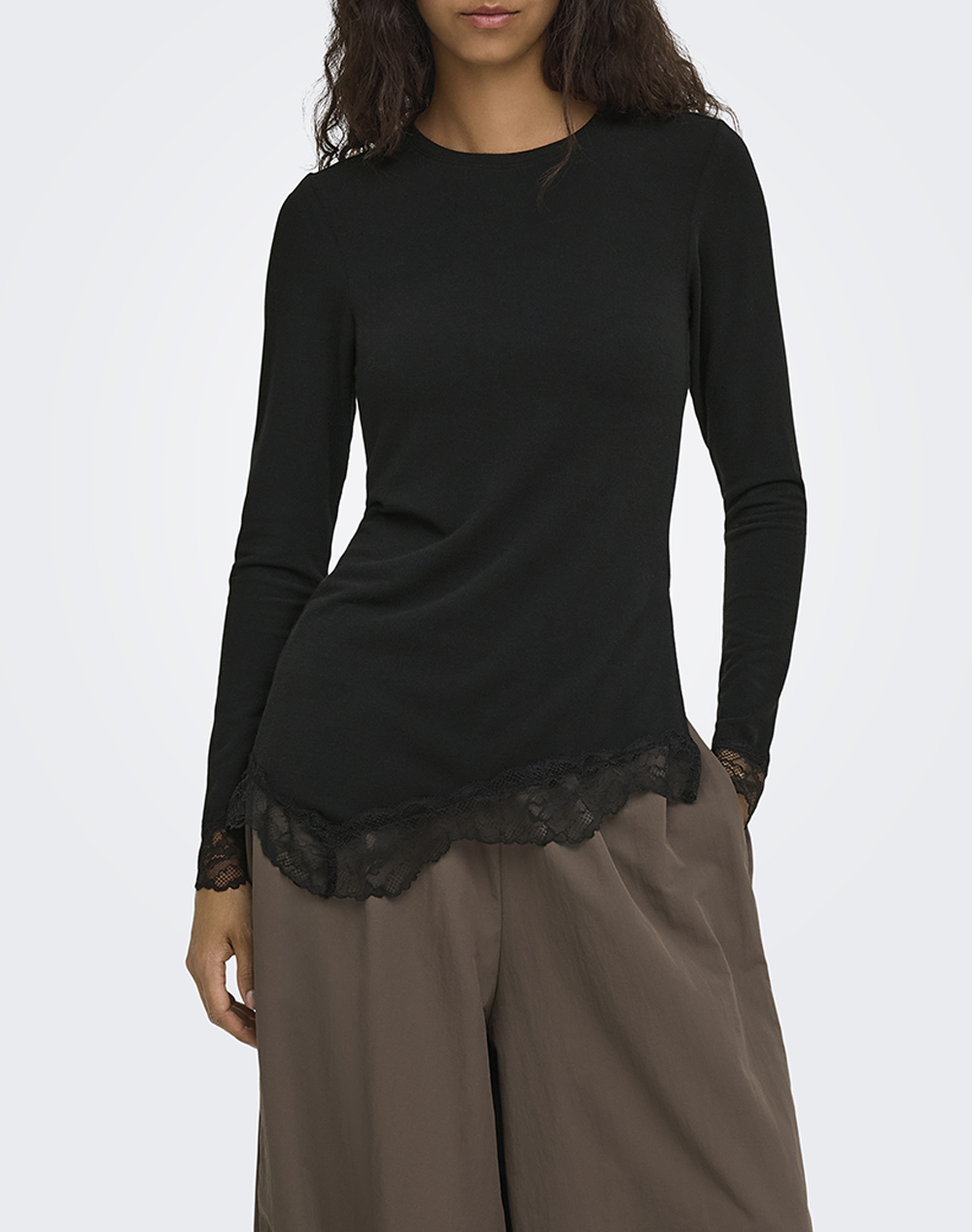 ONLY ONLGLAMOUR L/S LACE DETAIL TOP JRS