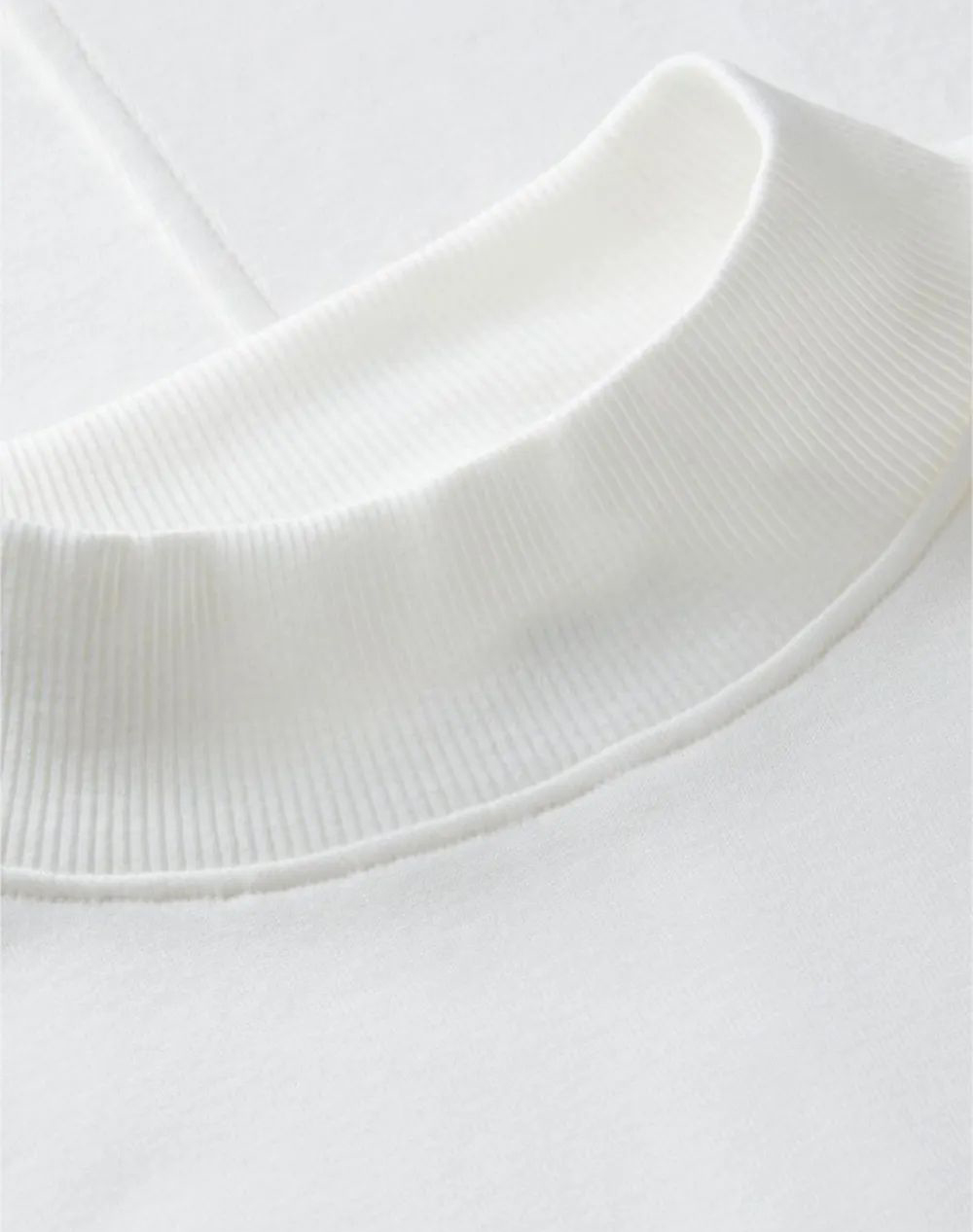 TOMMY HILFIGER GOLD BUTTON HIGH-NK S/S TEE
