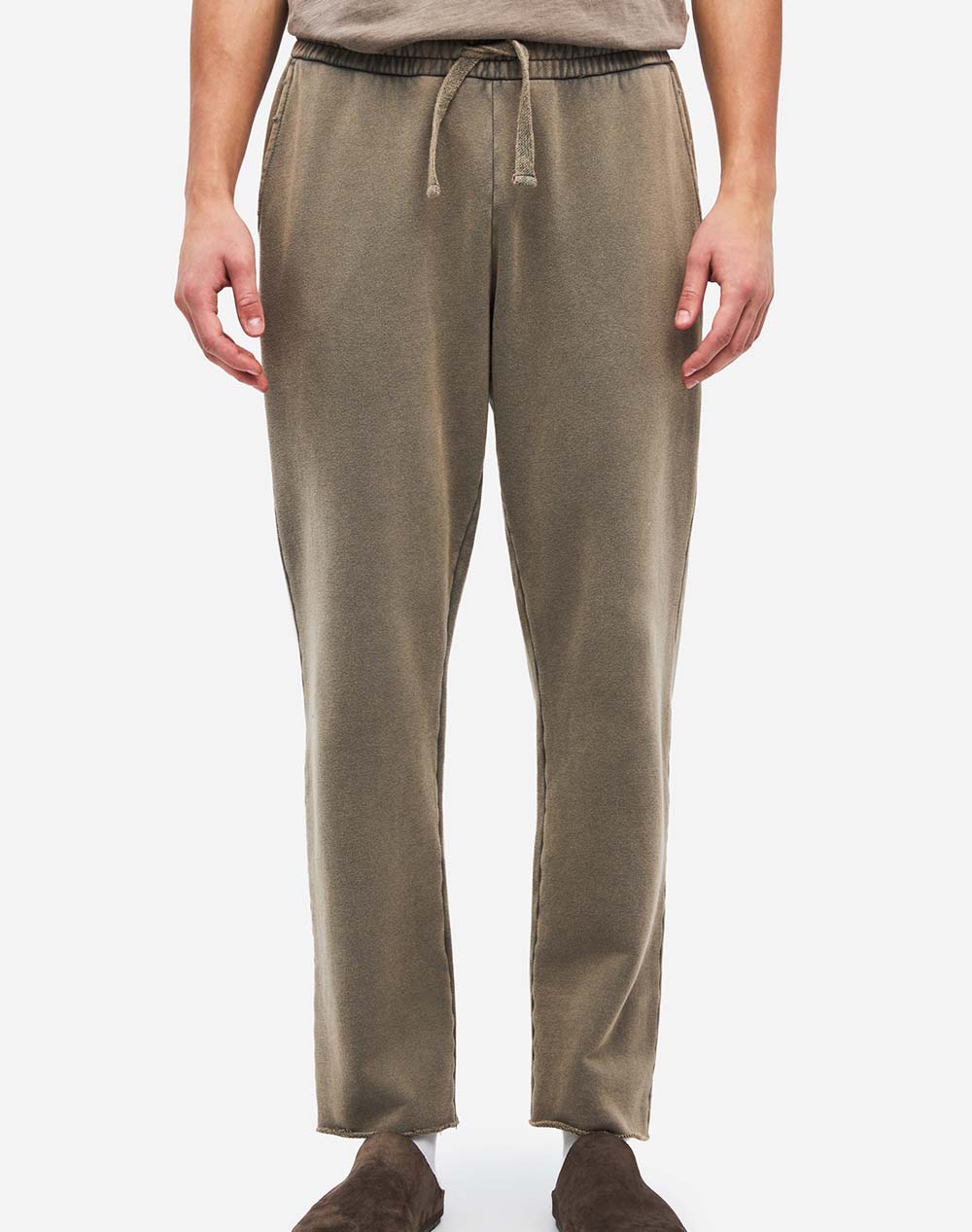 DIRTY LAUNDRY SWEATPANTS WITH DESTROYS