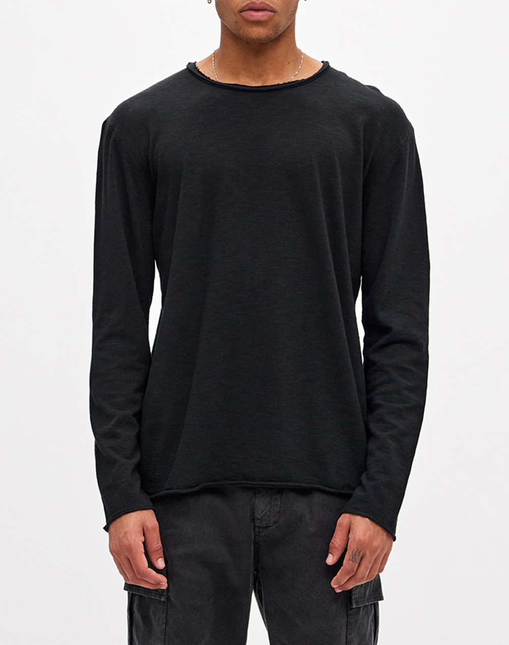 DIRTY LAUNDRY Raw Edges Longsleeve