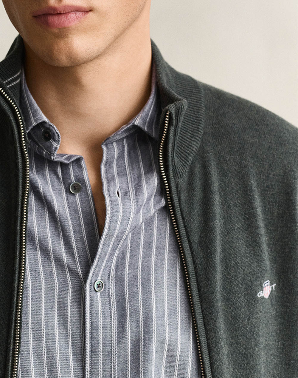 GANT ПЛЕТЕНА ЖИЛЕТКА SUPERFINE LAMBSWOOL ZIP CARDIGAN